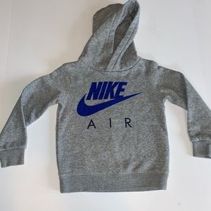 NIKE HOODIE. Size 3t boys. Great condition 💙